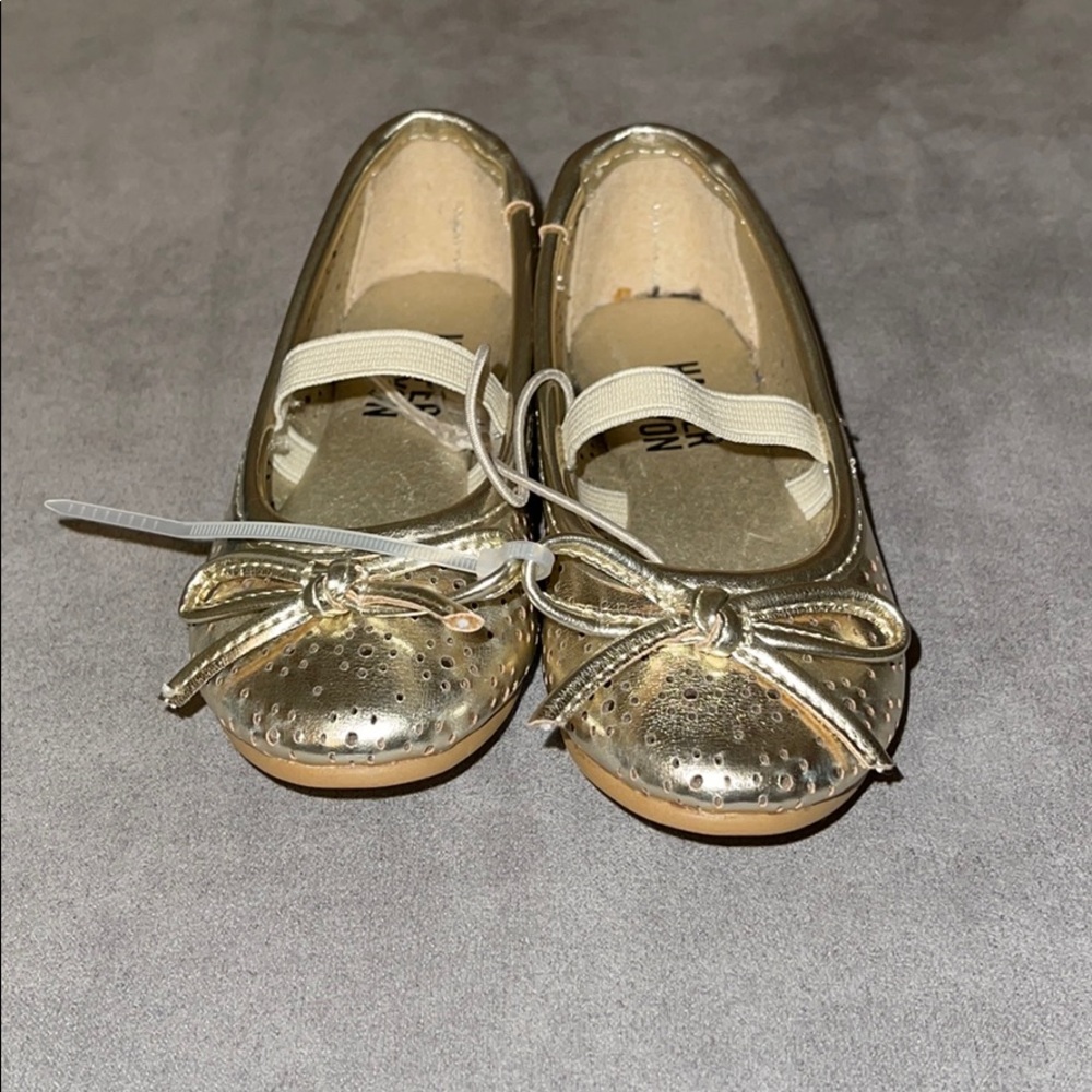 Harper and Canyon gold ballet flats